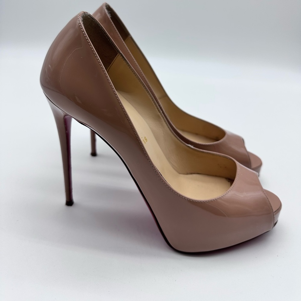 Christian Louboutin New Very Prive